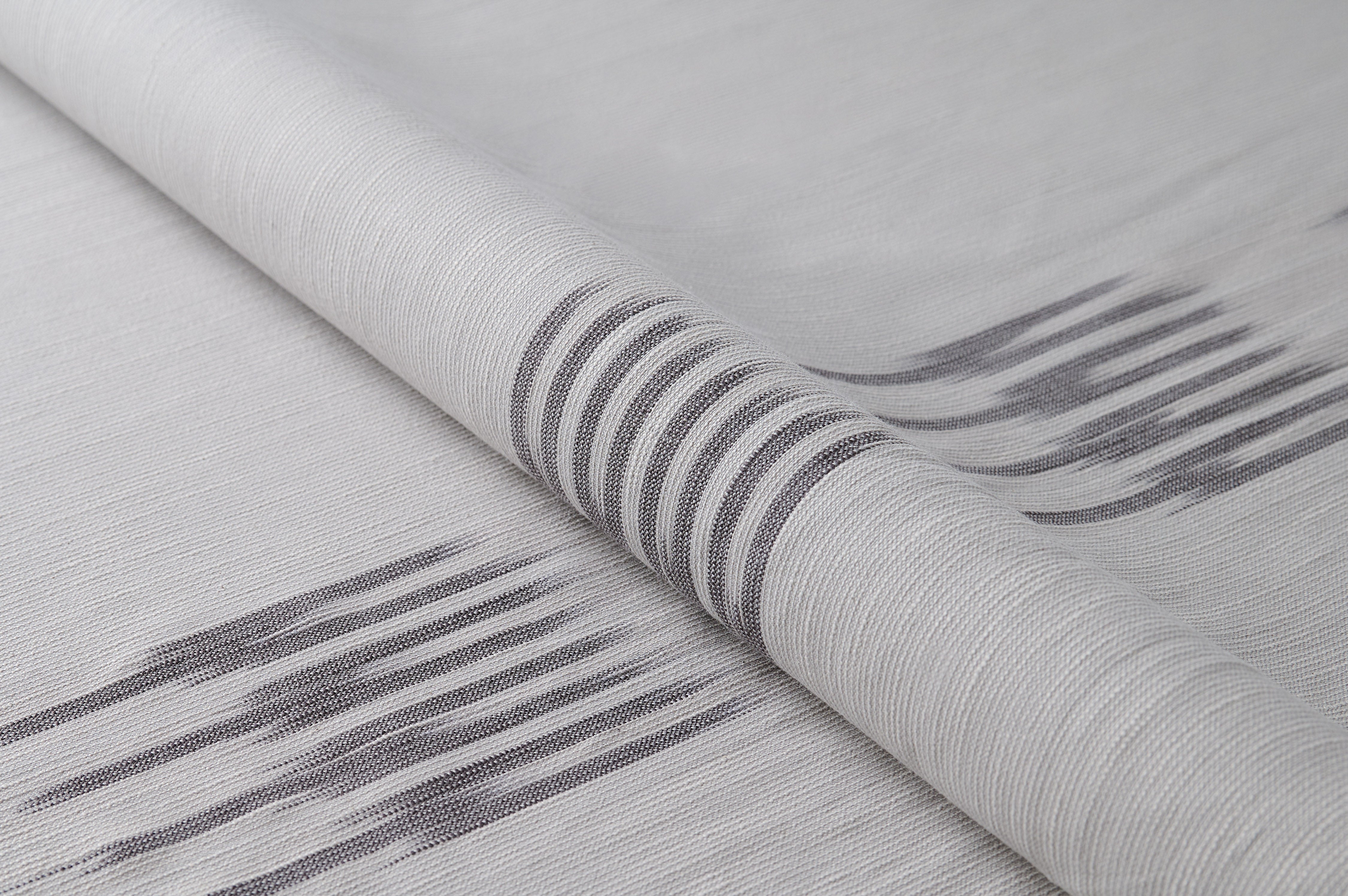 MINIMAL GREY PESHTAMAL IKAT